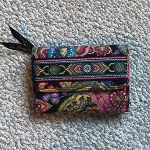 Vera Bradley wallet Symphony in Hue